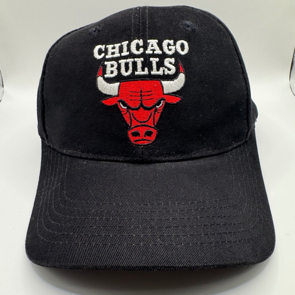 Sports Specialties Chicago Bulls Hat Men Black Vintage NBA Embroidered Strapback